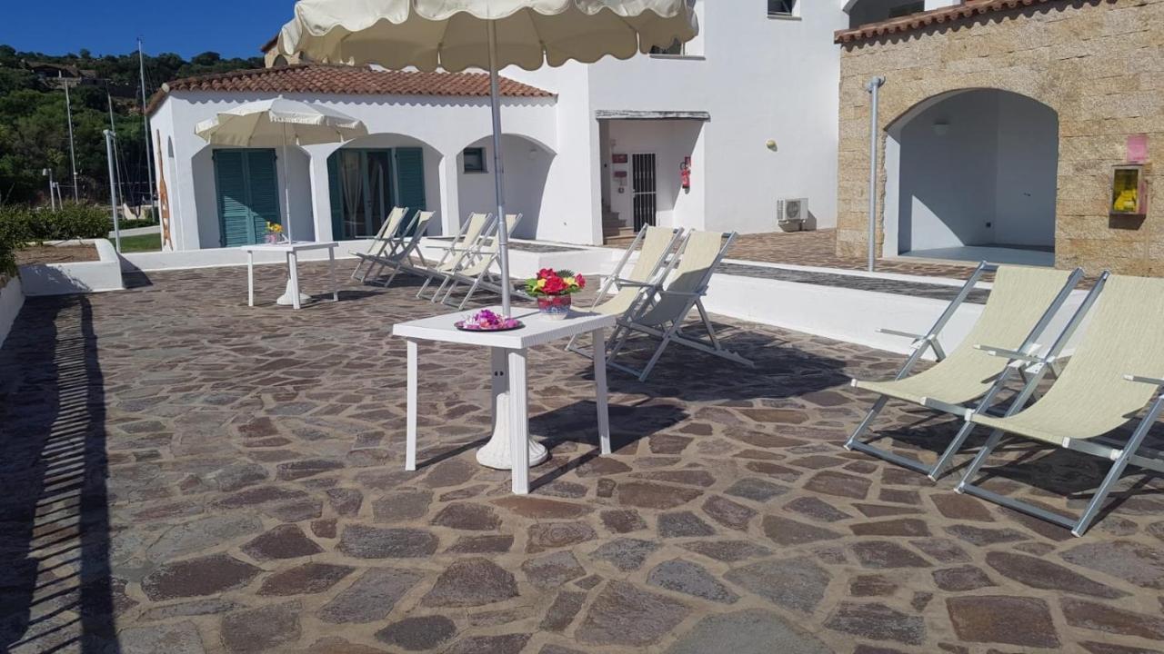 Hotel Le Sirene Portisco Exterior foto